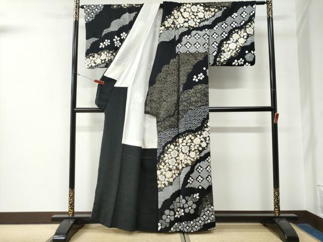 平和屋着物●訪問着　絞り　吉祥草花文　黒地　金彩　正絹　逸品　CABG0198yc