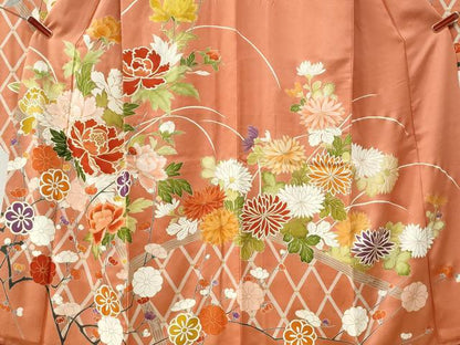 平和屋着物●豪華振袖　駒刺繍　鞠牡丹花文　金彩　正絹　逸品　CABG0208yc