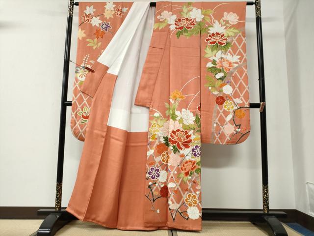 平和屋着物●豪華振袖　駒刺繍　鞠牡丹花文　金彩　正絹　逸品　CABG0208yc