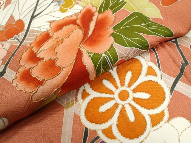 平和屋着物●豪華振袖　駒刺繍　鞠牡丹花文　金彩　正絹　逸品　CABG0208yc