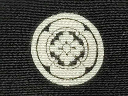 平和屋着物●銀座　志ま亀　黒留袖　駒刺繍　檜垣牡丹　金彩　たとう紙付き　正絹　逸品　CABG0241yc