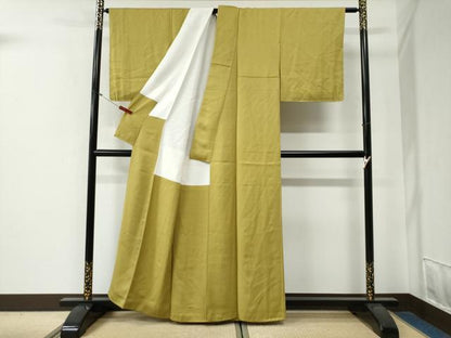 平和屋着物●上質な色無地　紗綾形地紋　芥子色　正絹　逸品　CABG0271yc
