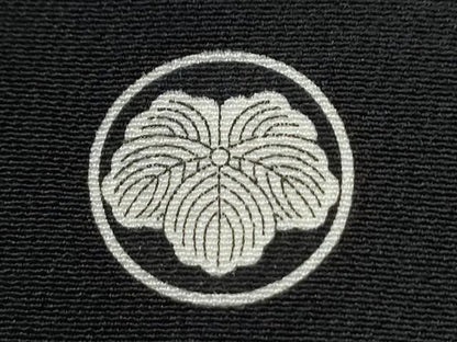 平和屋着物●京友禅の第一人者　松井青々　黒留袖　駒刺繍　雲取り流水草花文　暈し染め　金彩　正絹　逸品　CABG0278yc