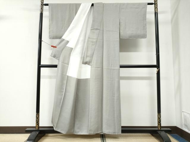 平和屋着物●上質な色無地　紋意匠　白鼠色　正絹　逸品　未使用　CABG0293yc