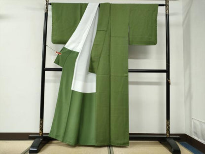 平和屋着物●上質な色無地　舞葉地紋　草色　正絹　逸品　未使用　CABG0297yc