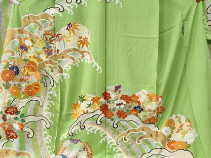 平和屋着物●豪華振袖　京手描友禅　駒刺繍　立波菊花文　金彩　仮絵羽　逸品　未使用　CABG0339yc
