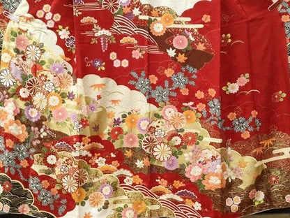 平和屋着物●豪華振袖　駒刺繍　雪輪花松文　金彩　正絹　逸品　CABG0353yc