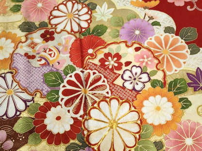 平和屋着物●豪華振袖　駒刺繍　雪輪花松文　金彩　正絹　逸品　CABG0353yc
