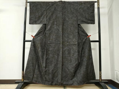 平和屋着物●本場大島紬　9マルキ　花唐草文　正絹　逸品　未使用　CABG0361yc