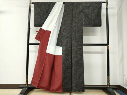 平和屋着物●本場大島紬　9マルキ　花唐草文　正絹　逸品　未使用　CABG0361yc