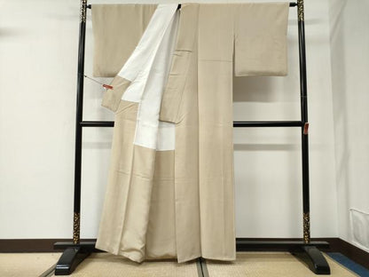 平和屋着物●加賀友禅の巨匠　初代　由水十久監修　色無地　練色　正絹　逸品　CABG0395yc