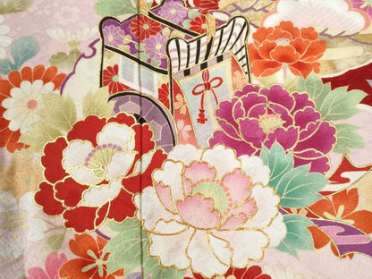平和屋着物●豪華振袖　駒刺繍　御所車雪輪草花文　金彩　正絹　逸品　CABG0396yc