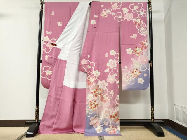 平和屋着物●豪華振袖　舞花文　暈し染め　金通し地　正絹　逸品　CABG0400yc