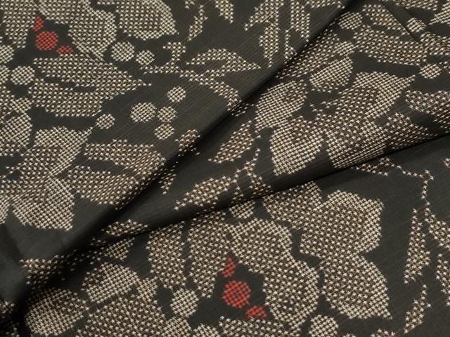 平和屋着物●本場大島紬　7マルキ　南天花唐草文　正絹　逸品　CABG0410yc