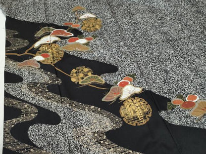 平和屋着物●訪問着　雪輪万寿菊枝松文　たたき染め　黒地　金彩　正絹　逸品　CABG0425yc