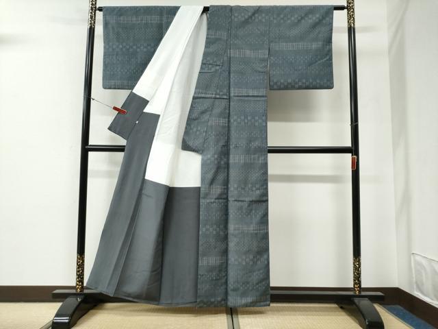平和屋着物●上質な紬　絣文様　寿峰工房　鈴乃屋扱い　証紙付き　正絹　逸品　CABG0460yc