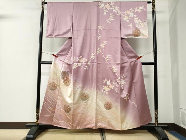 平和屋着物●中国三大刺繍　スワトウ刺繍　訪問着　立波雪輪御所車花文　暈し染め　金彩　正絹　逸品　未使用　CABG0465yc