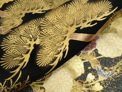平和屋着物●豪華黒留袖　枝松菊文　ラメ糸　暈し染め　金彩　仮絵羽　正絹　逸品　未使用　CABG0503yc