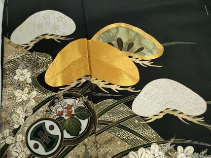 平和屋着物●五代 歌舞伎役者　坂東八十助　黒留袖　作家物　駒刺繍　浜松宝尽くし花丸文　金彩　仮絵羽　正絹　逸品　未使用　CABG0510yc