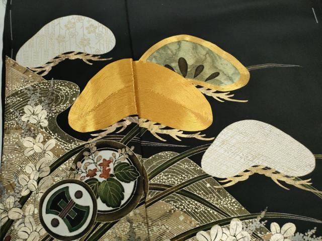 平和屋着物●五代 歌舞伎役者　坂東八十助　黒留袖　作家物　駒刺繍　浜松宝尽くし花丸文　金彩　仮絵羽　正絹　逸品　未使用　CABG0510yc