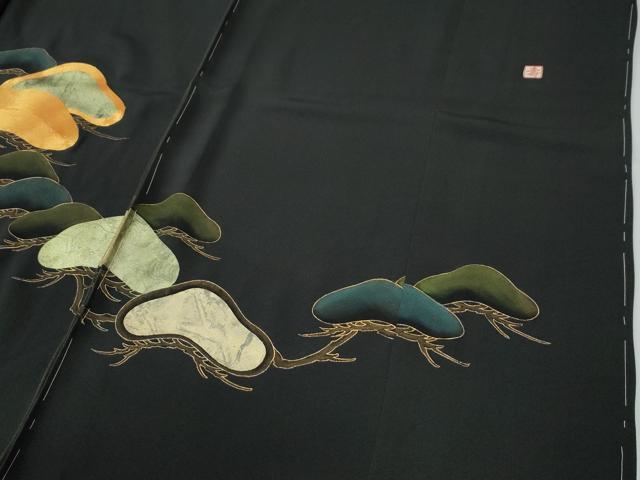 平和屋着物●豪華黒留袖　作家物　駒刺繍　万寿菊　松笹花唐草文　金彩　仮絵羽　正絹　逸品　未使用　CABG0511yc