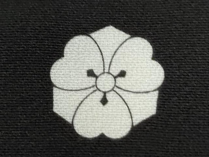 平和屋着物●豪華黒留袖　寿光織　渡り橋風景文　暈し染め　金糸　さが美扱い　正絹　逸品　未使用　CABG0618yc