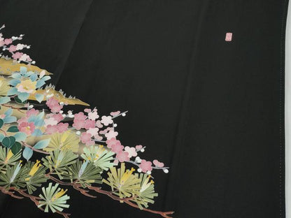 平和屋着物●豪華黒留袖　友禅　作家物　枝松葉風景花文　正絹　逸品　CABG0632yc