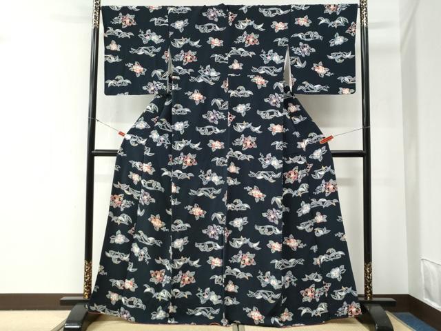 平和屋着物●上質な小紋　型染め　椿　紺地　鬼しぼ縮緬　正絹　逸品　CABG0691yc