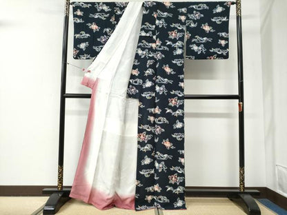 平和屋着物●上質な小紋　型染め　椿　紺地　鬼しぼ縮緬　正絹　逸品　CABG0691yc