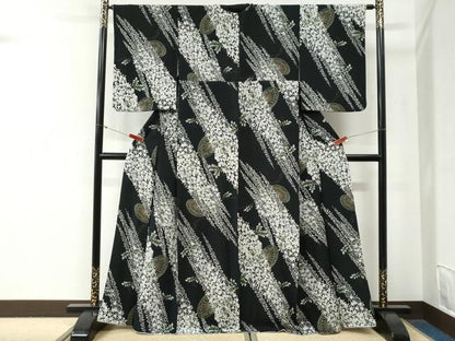 平和屋着物●上質な小紋　源氏車　藤花房　黒地　金彩　正絹　逸品　CABG0709yc