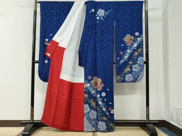 平和屋着物●豪華振袖　駒刺繍　絞り　流水舞桜文　金彩　やまと誂製　正絹　逸品　CABG0727yc