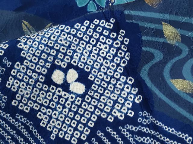 平和屋着物●豪華振袖　駒刺繍　絞り　流水舞桜文　金彩　やまと誂製　正絹　逸品　CABG0727yc