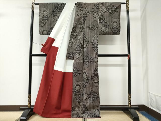 平和屋着物●本場大島紬　9マルキ　切嵌吉祥花唐草文　正絹　逸品　CABG0807yc