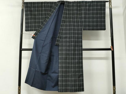 平和屋着物●男性　花織　紬　格子　黒地　正絹　逸品　CABG0814yc