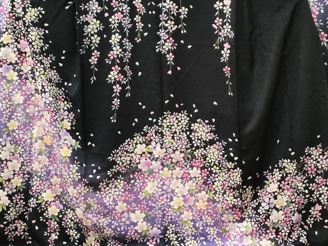 平和屋着物●豪華振袖　駒刺繍　舞桜文　暈し染め　黒地　金彩　正絹　逸品　CABG0825yc