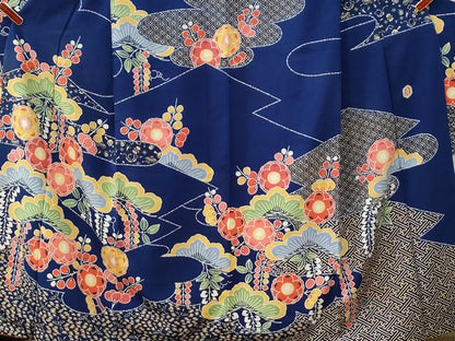 平和屋着物●和染紅型　栗山紅型　栗山吉三郎　振袖　枝垂れ花松文　鬼しぼ縮緬　正絹　逸品　CABG0859yc