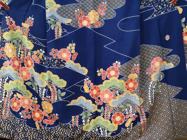 平和屋着物●和染紅型　栗山紅型　栗山吉三郎　振袖　枝垂れ花松文　鬼しぼ縮緬　正絹　逸品　CABG0859yc