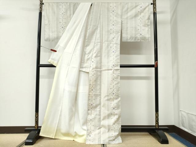 平和屋着物●本場大島紬　白大島　9マルキ　花唐草間道　正絹　逸品　未使用　CABG0939yc