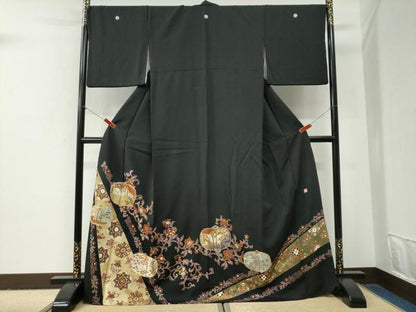 平和屋着物●豪華黒留袖　作家物　駒刺繍　仕覆鳳凰更紗花唐草文　金彩　正絹　逸品　CABG0960yc