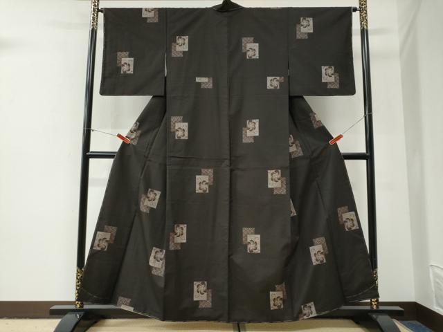 平和屋着物●本場大島紬　9マルキ　地空き　色紙重ね吉祥花唐草文　正絹　逸品　未使用　CABG0973yc