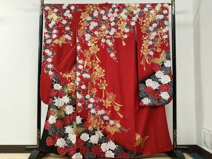 平和屋着物●豪華振袖　駒刺繍　薔薇　花蝶文　暈し染め　銀通し地　正絹　逸品　CABG0979yc