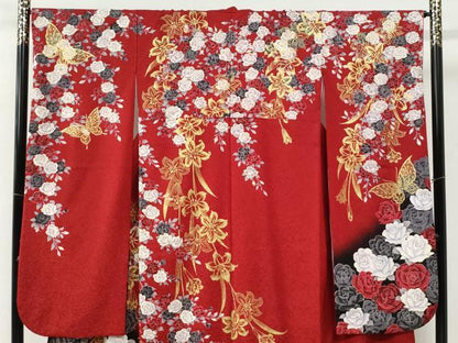 平和屋着物●豪華振袖　駒刺繍　薔薇　花蝶文　暈し染め　銀通し地　正絹　逸品　CABG0979yc