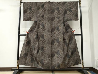 平和屋着物●本場大島紬　7マルキ　菱重ね更紗花唐草文　正絹　逸品　CABG0981yc