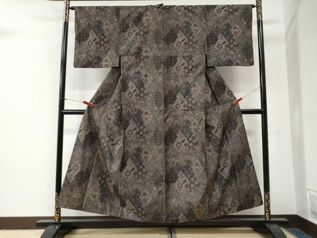 平和屋着物●本場大島紬　7マルキ　菱重ね更紗花唐草文　正絹　逸品　CABG0981yc