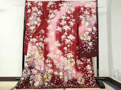 平和屋着物●豪華振袖　駒刺繍　草花文　暈し染め　金通し地　正絹　逸品　CABG0984yc