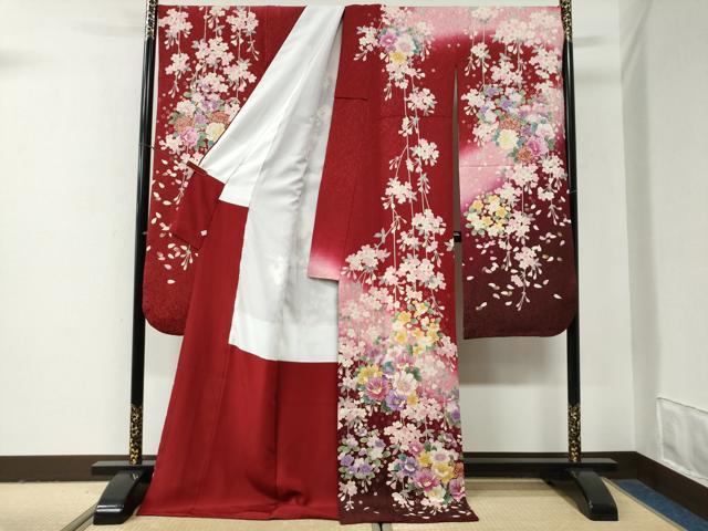 平和屋着物●豪華振袖　駒刺繍　草花文　暈し染め　金通し地　正絹　逸品　CABG0984yc