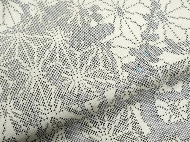平和屋着物●本場大島紬　白大島　7マルキ　市松麻の葉枝花文　正絹　逸品　CABG0994yc