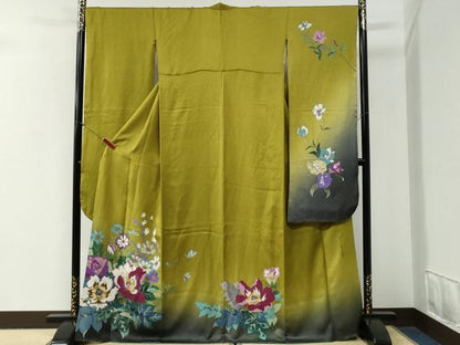 平和屋着物●二代目清次郎　手描き　振袖　草花文　暈し染め　金通し地　正絹　逸品　CABG1002yc