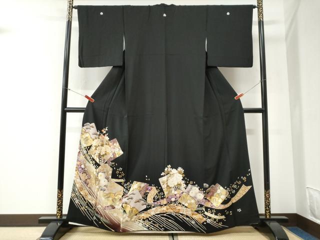 平和屋着物●豪華黒留袖　駒刺繍　鬘帯色紙重ね松竹梅花文　暈し染め　金彩　正絹　逸品　CABG1118yc