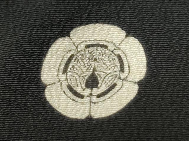 平和屋着物●野口真造　大彦二代目　江戸染繍友禅　黒留袖　飛鶴破れ色紙草花文　金彩　三越扱い　正絹　逸品　CABG1137yc